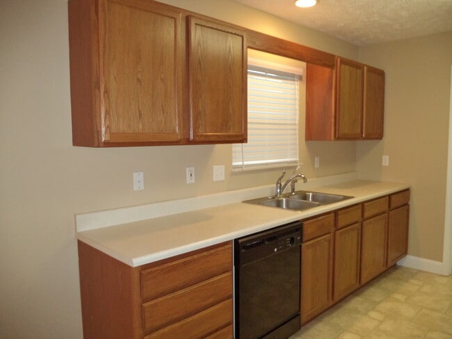 112 Rouen Ct, Maryville, TN 37801 - photo 3