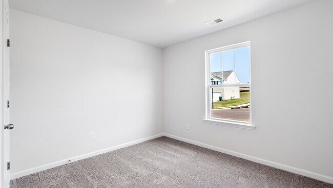 308 Valencia Cir unit 36209233, Wellford, SC 29385 - photo 4