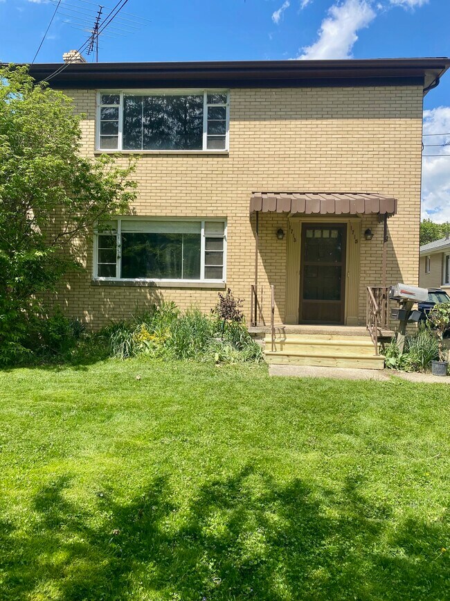 1713 Shatto Ave Unit 1713 Shatto Avenue, Akron, OH 44313