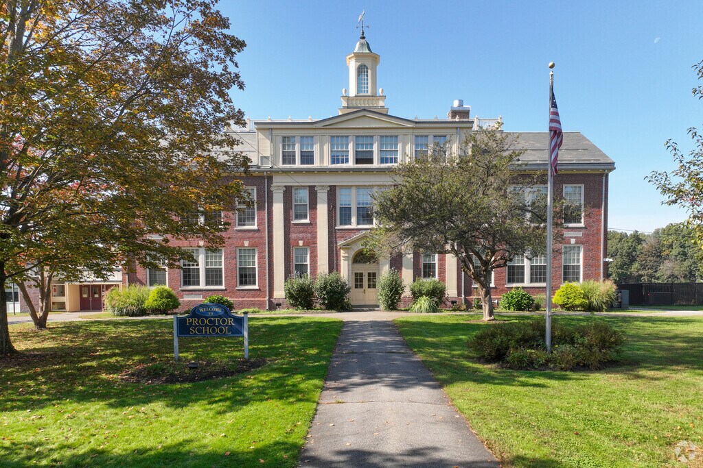 Proctor Elementary School, Rankings & Reviews