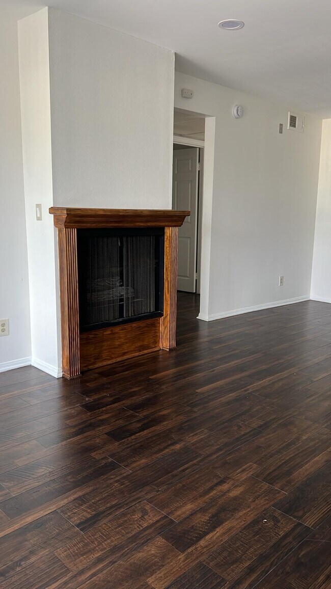 4184 Arch Dr unit 102, Los Angeles, CA 91604 - photo 5