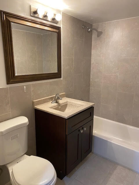 1653 Oakwood Ave unit TWO BEDS, Des Plaines, IL 60016 - photo 4