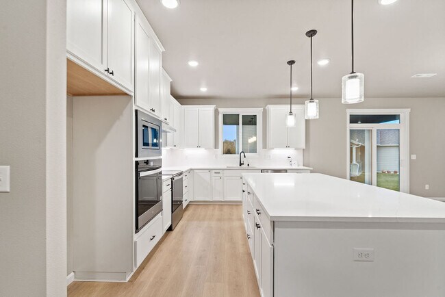 705 N Thrush Ct, Moses Lake, WA 98837 - photo 7