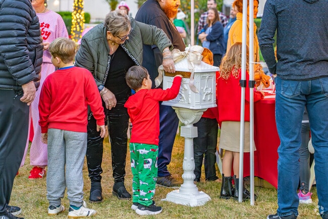 The young Holiday Nights in Lights can send a letter to Santa in Litchfield.