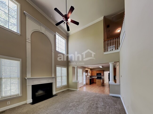 393 Cherry Tree Ln, Marietta, GA 30066 - photo 7