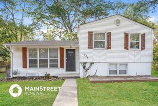 1006 SW Lakeview Blvd, Lee's Summit, MO 64081