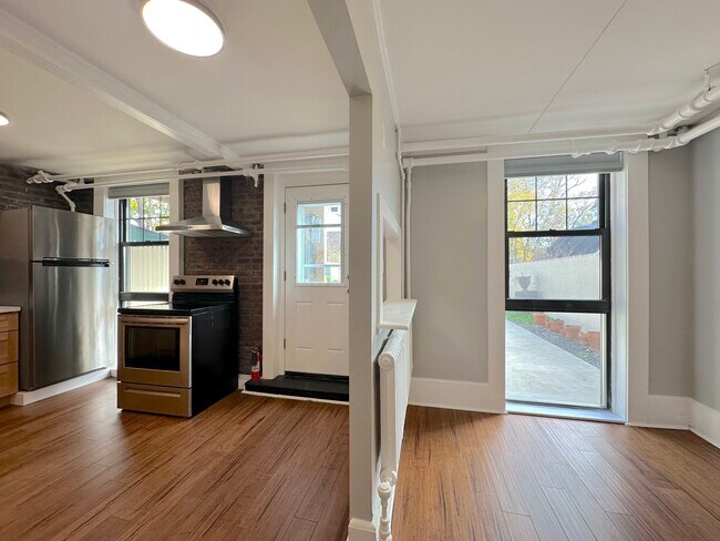 202 Grand St unit 1, Newburgh, NY 12550 - photo 5