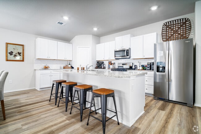 4BR, 2BA - 1703SF - Kitchen