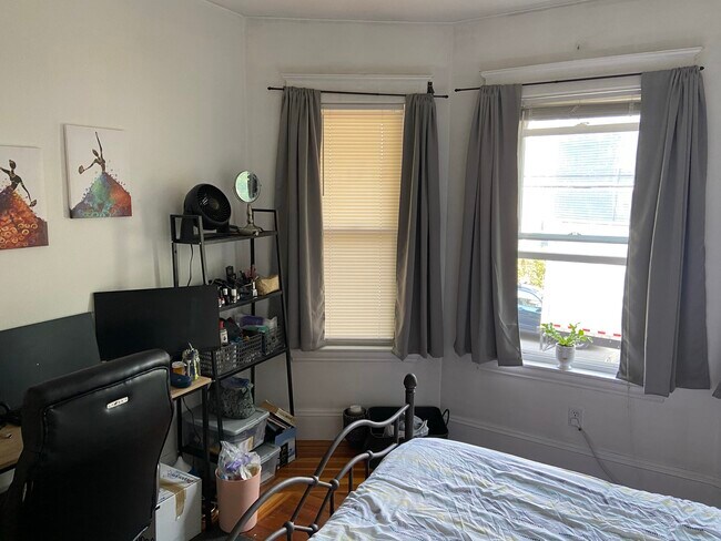 10 Cambridge Terrace unit 1, Cambridge, MA 02140 - photo 3