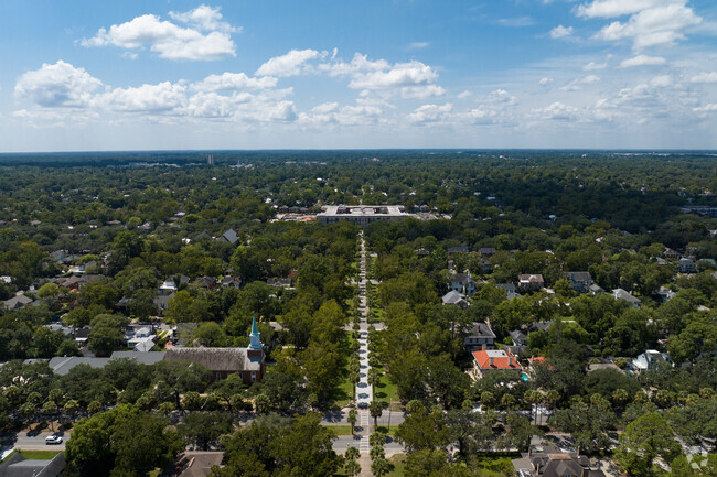 Ardsley Park-Chatham Crescent is located in the heart of Savannah.