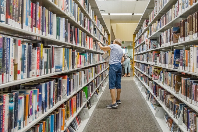 Citrus Hills has a public library that residents use for rentals and a new read.