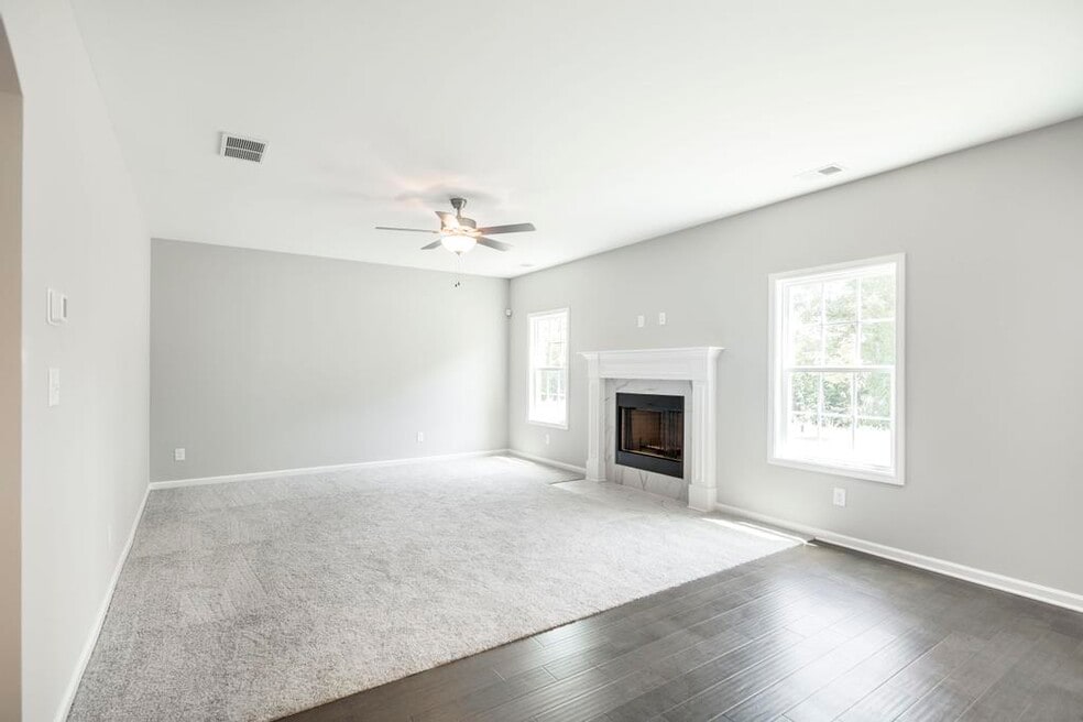 110 Bald Cypress Dr 7.jpg
