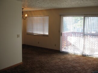 1543 Smith St Unit 4, Milton, WV 25541