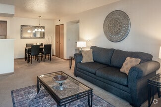 1710 Vale Park Rd, Valparaiso, IN 46383