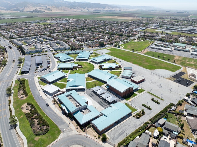 La Paz Middle School nurtures young minds in a dynamic and inclusive environment.