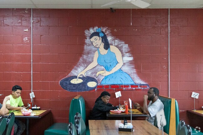 Brookside Village locals indulge in authentic tacos at Taqueria La Norteñita.