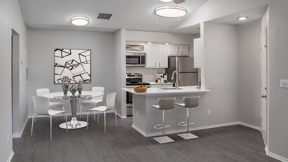 Edge at Lake Lotus, Altamonte Springs, FL 32714 - photo 1