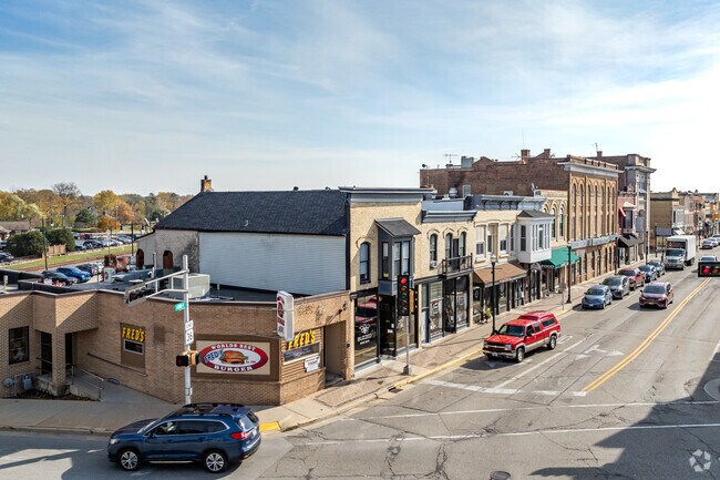 Burlington is a small but bustling city mid-way between Chicago and Milwaukee.