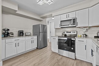 16500 N Park Dr, Southfield, MI 48075