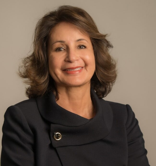 Angela Mora