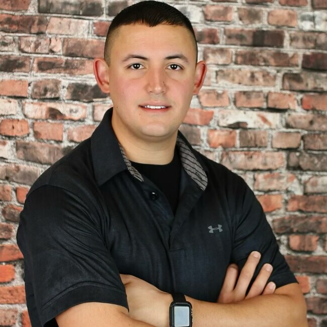 Agent Photo