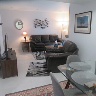 7270 Huntsmen Cir Unit C, Anchorage, AK 99518