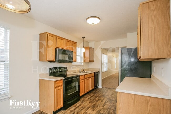 467 Vernon Place, Westfield, IN 46074 - photo 6