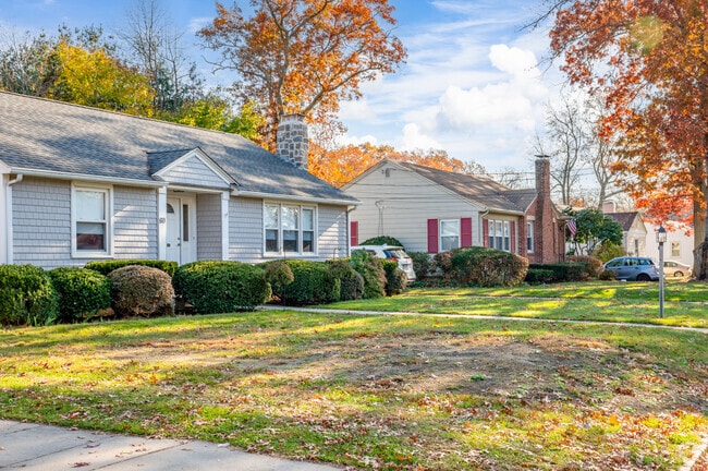 Ranch homes in Palace Garden sit on large lots, and are ideal for families.