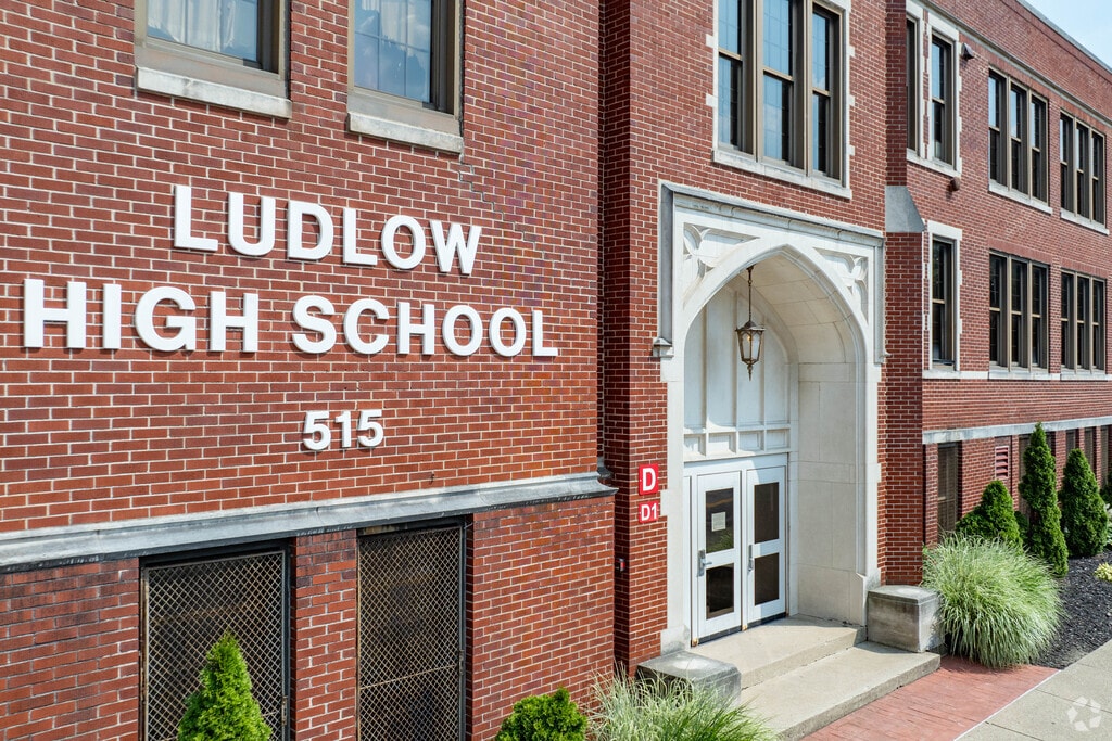 Ludlow High School