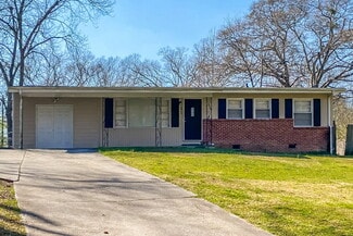 6869 Delta Dr, Riverdale, GA 30274