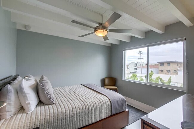 2612 Bayside Ln unit ID1301071P, San Diego, CA 92109 - photo 4