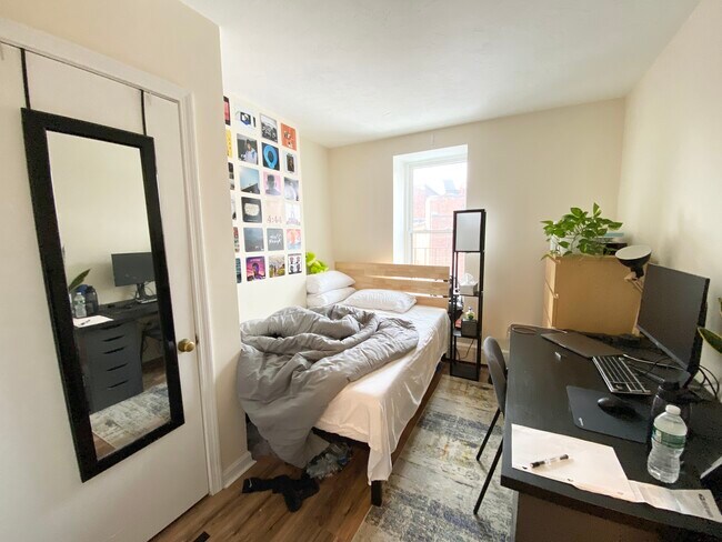 62 Hammond St unit 3, Boston, MA 02120 - photo 3