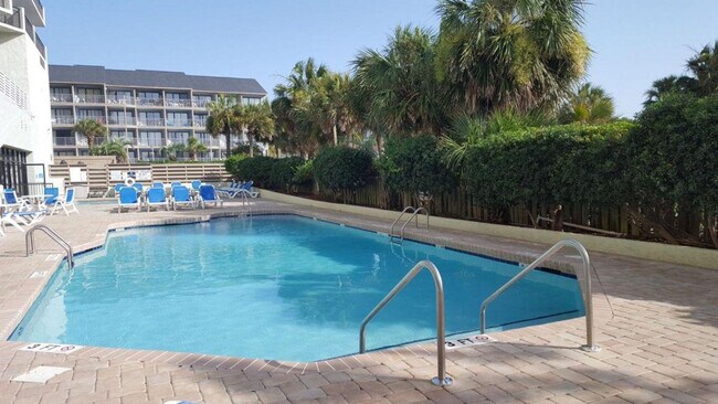 2001 S Ocean Blvd unit ID1266423P, Myrtle Beach, SC 29577 - photo 5