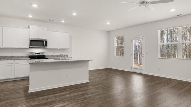 12090 Conrad Cir, Hampton, GA 30228 - photo 3