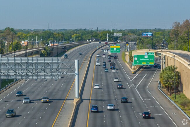 Azalea Park locals can hop on 408 and meet up with I-4 in minutes.
