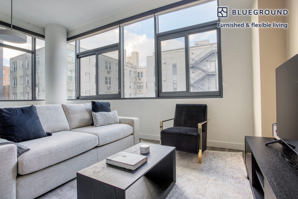 1255 22nd St NW unit FL3-ID857, Washington, DC 20037 - photo 1