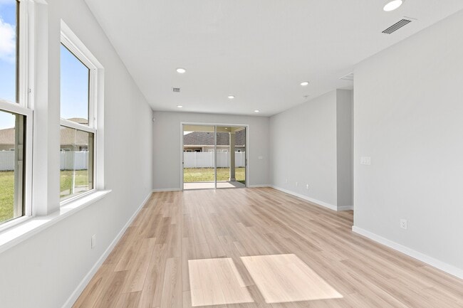 206 Collin Nicholas Dr, Kingsland, GA 31548 - photo 2