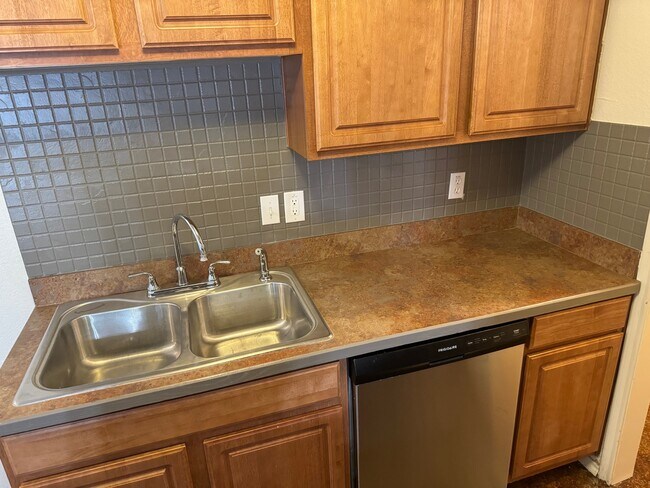 216 San Angelo Ave, Benbrook, TX 76126 - photo 5