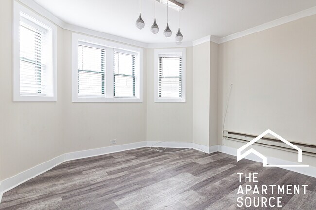 3839 N Greenview Ave, Chicago, IL 60613 - photo 6