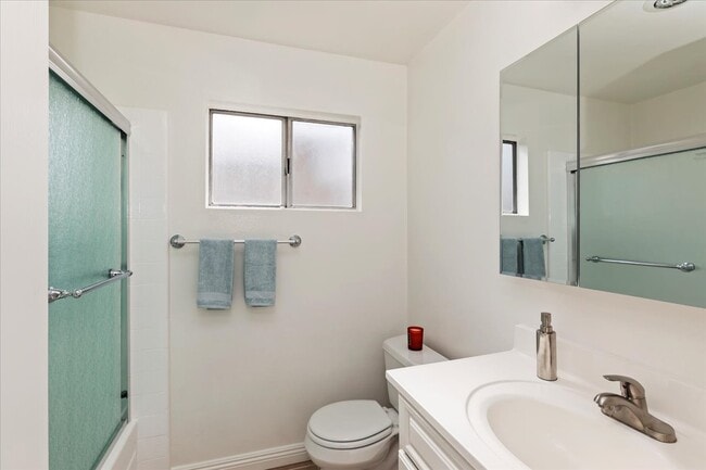 800 Meyer Lane, Redondo Beach, CA 90278 - photo 6