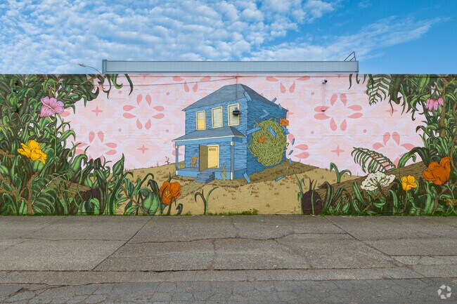 Mural behind Artist and Craftsman Supply in Arbor Lodge, Oregon.