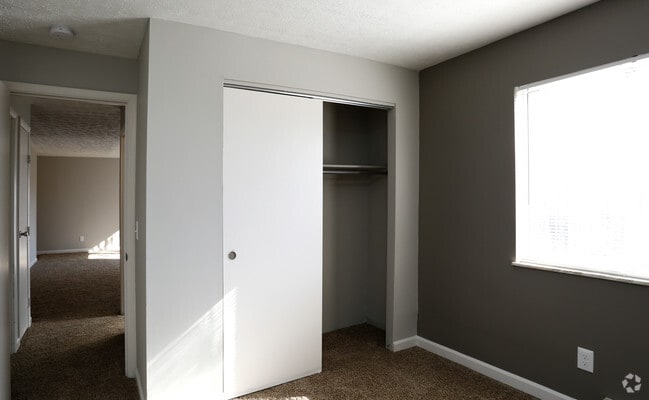 Overlook at Wyoming, Cincinnati, OH 45205 - photo 7