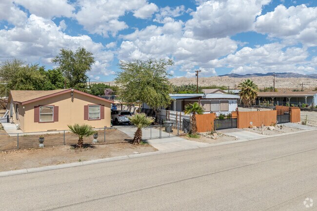 North Shore offers comfortable manufactured ranch homes, a budget-friendly option for residents.