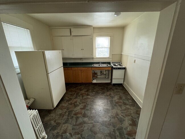 208 N Adams St unit B, Marion, IN 46952 - photo 4