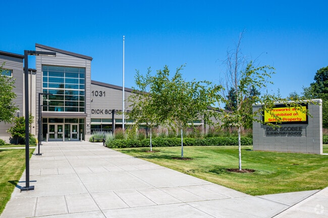 Dick Scobee Elementary School welcomes all students with an immersive curriculum.