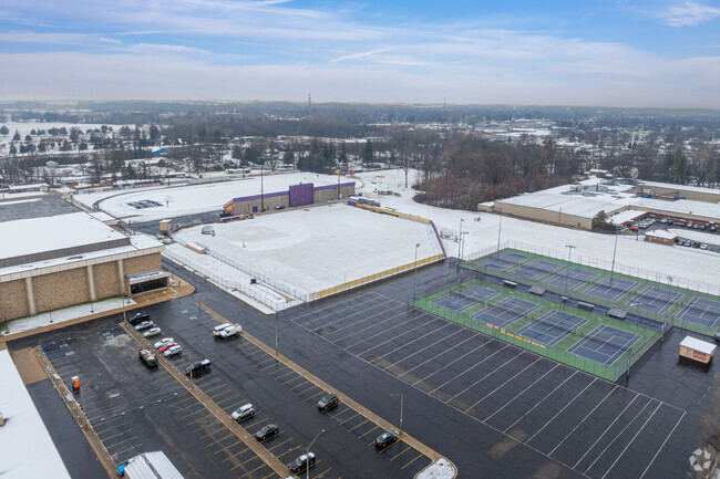 Marion High School has quality sports facilities.