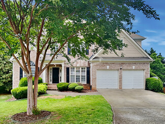 956 Chippewa Oak Dr, Dacula, GA 30019