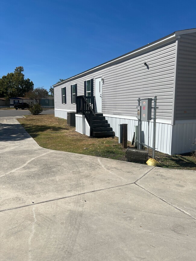 750 Silent Valley Rd, Lockhart, TX 78644 - photo 5