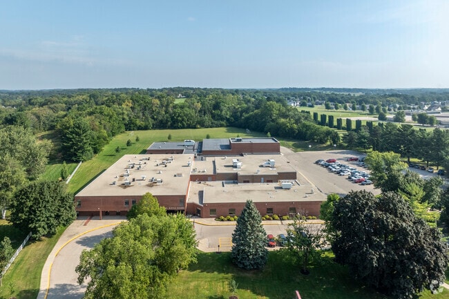 Milton Middle School received a B rating from Niche.com.