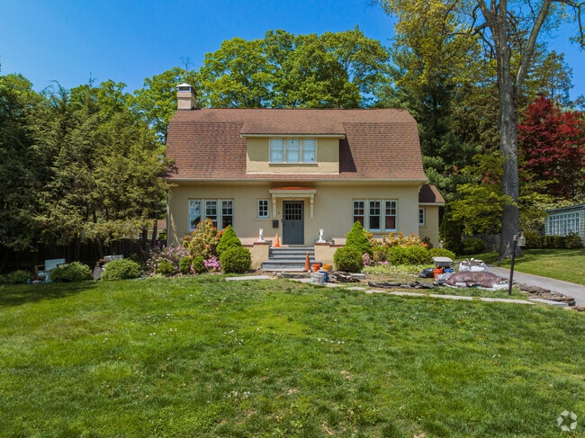 Goshen's residents take pleasure in keeping their homes looking their best.